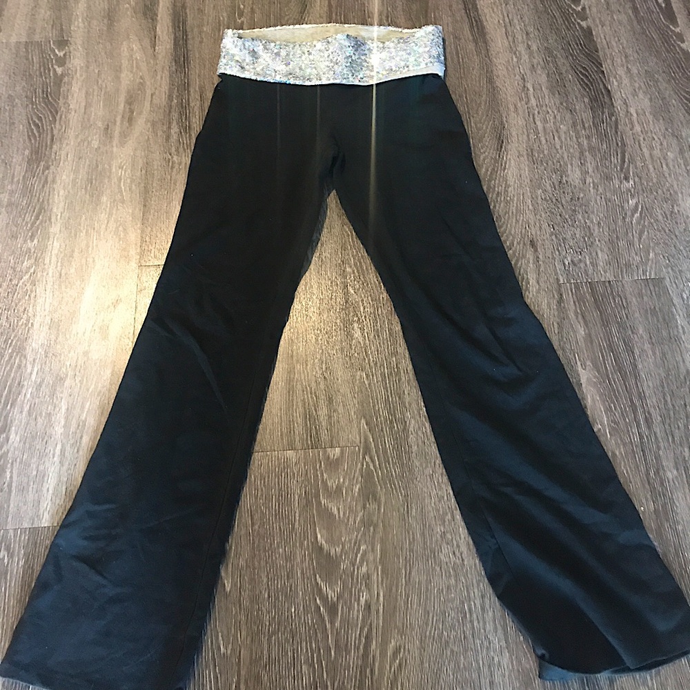 Victoria’s Secret PINK Sparkly Flared Yoga Pants